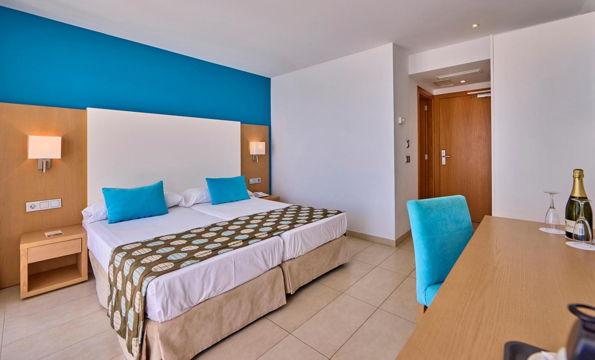 Universal Hotel Marques Colonia de Sant Jordi Exterior photo